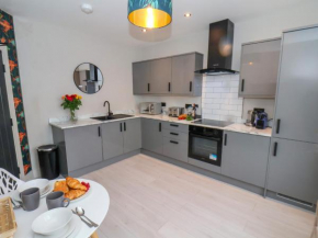 Apt 6 Hunter's Quay
